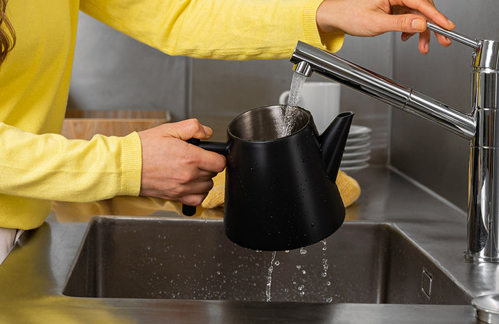 Leichte Reinigung mit heißem Wasser